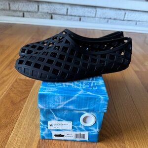 Jeffrey Campbell Black Lattice Cutout Jelly Sandals